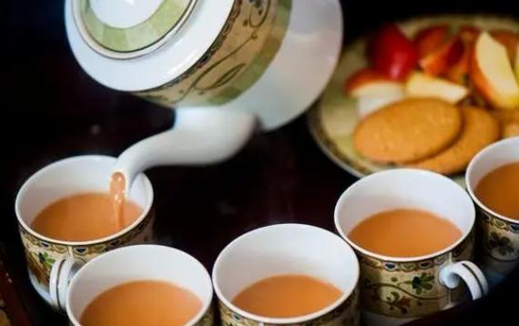 酥油茶好喝嗎？酥油茶是甜的還是咸的