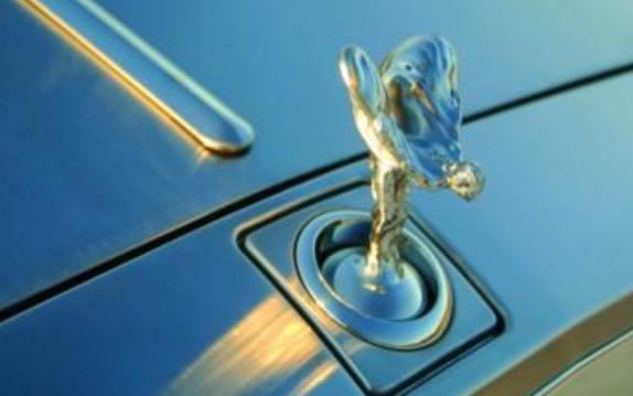 小飛人車標是什么車？五菱宏光車標為什么火